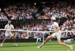 关于JackeyLove爆冷击败TL，高光表现引爆全场！的信息